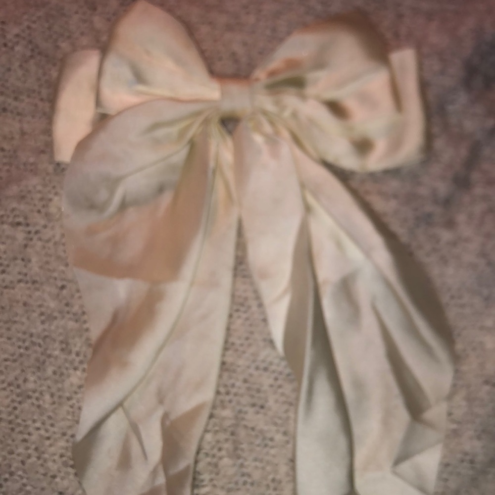 White Queen bow for hair